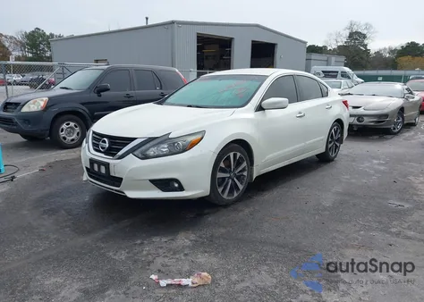 2016 Nissan Altima 2.5 Sr из США, поврежденный, VIN 1N4AL3AP9GC270285